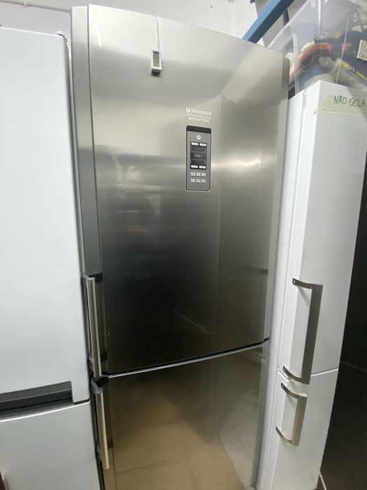 Frigorifico hotpoint combinado cinza