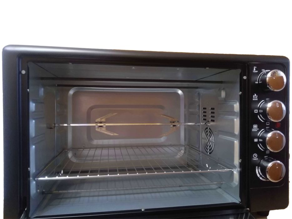 Духовка електрична Grunhelm GN 50ARC  конвекція, 50 л, 2200Вт, вертіл