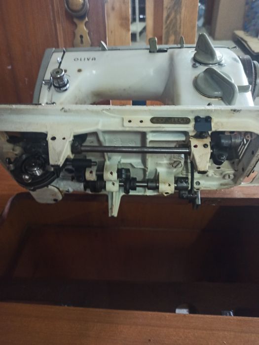 Máquina de costura Oliva CL62
