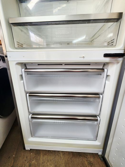 Широкий 70см Холодильник Siemens NoFrost