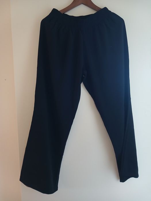 8 pares de calças de sra