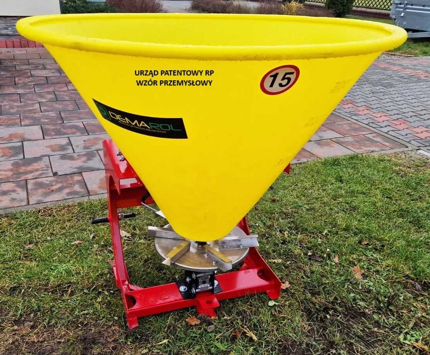 Rozsiewacz nawozów lejek 300 400 litrów