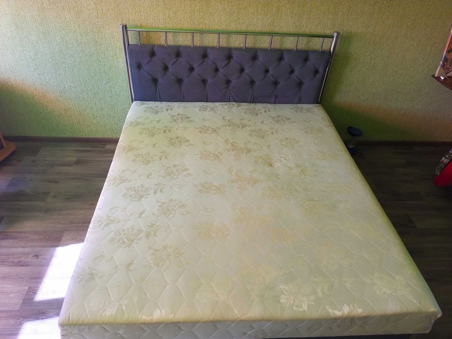 Продам кровать, шкаф, диван,кресла