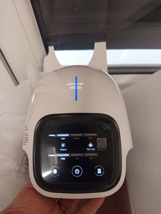 masażer kolan FORTHiQ Smart Knee Massager – Terapia ciepłem i wibracjami
