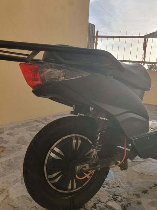 Moto eléctrica..