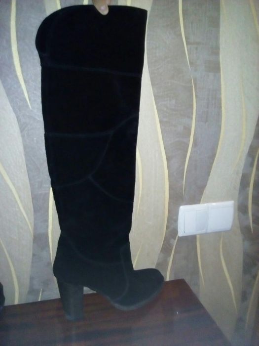 Сапоги замшевые .