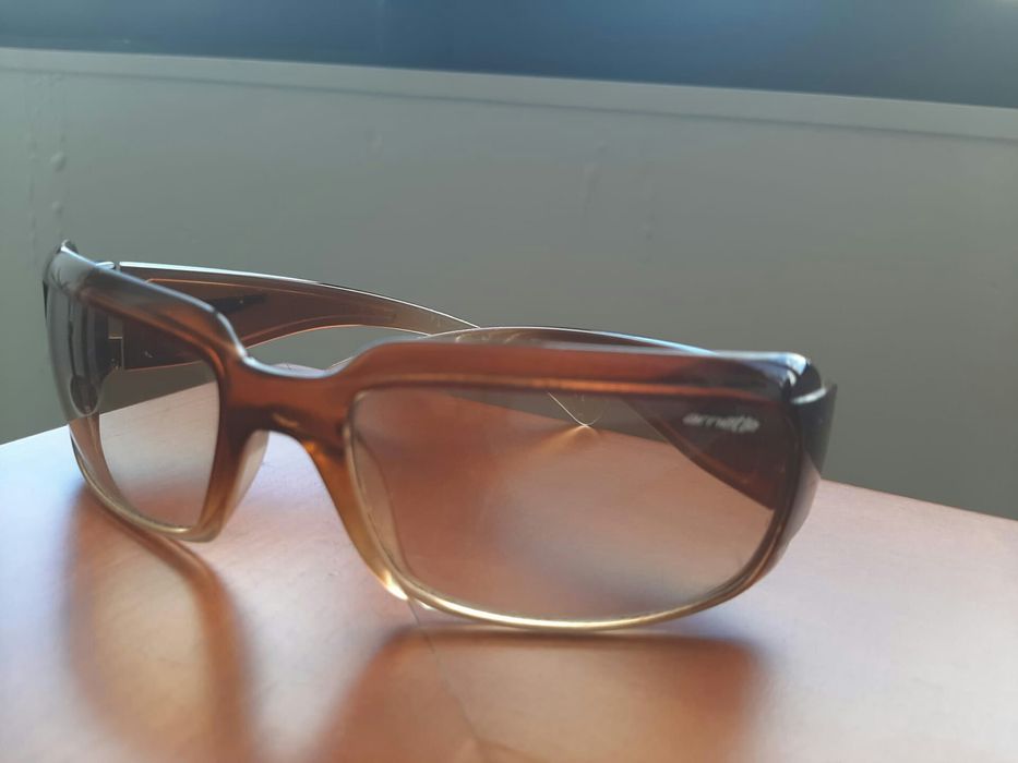 Óculos de sol Arnette