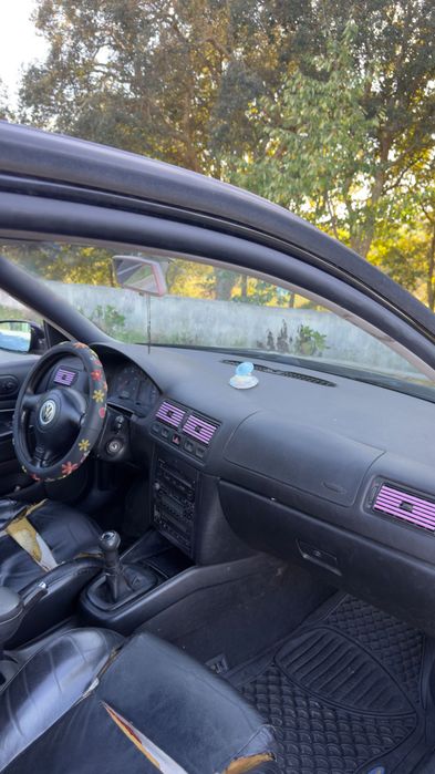 VW Golf IV 1.9 TDI 115cv Highline | 3 Portas | Teto de Abrir | Jantes 17