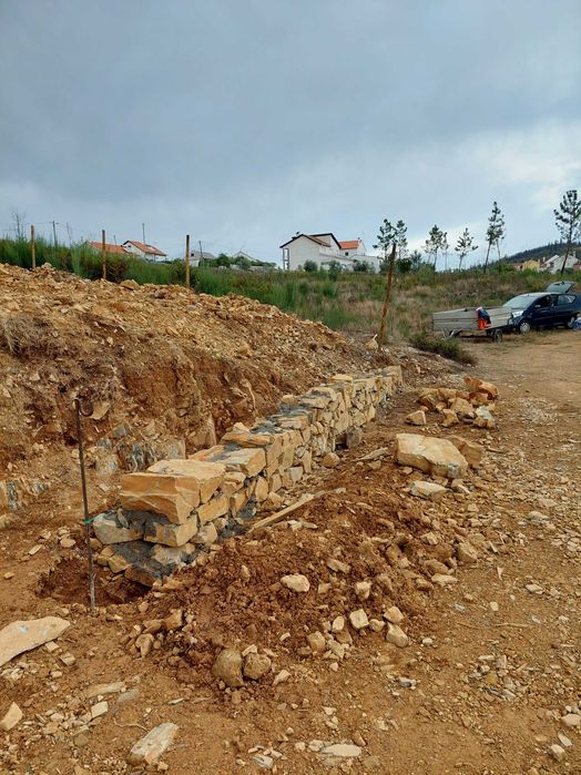 2 Lotes de terreno com viabilidade de construção - Oleiros