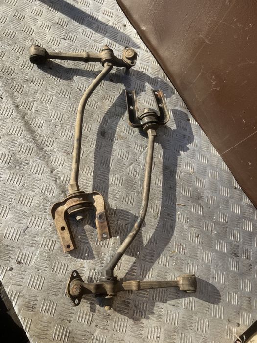 Передний рычаг Ваз 2190 гранта лада