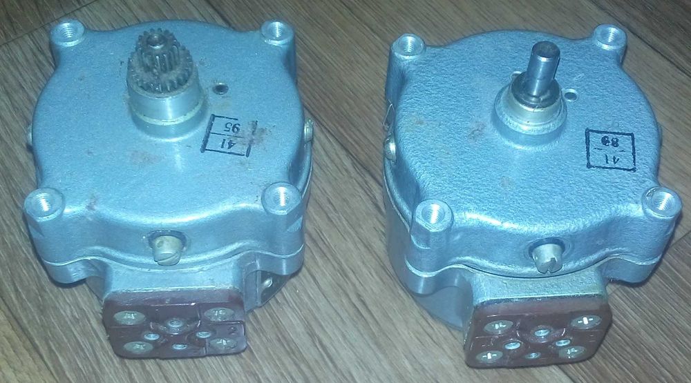 Двигатели синхронный СД-54, реверсивный РД-09-А