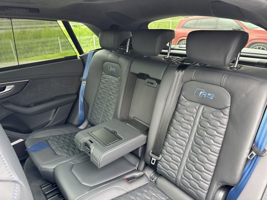 Audi Rs Q8 ||1560||Suv Performance 640 Km Tiptronic