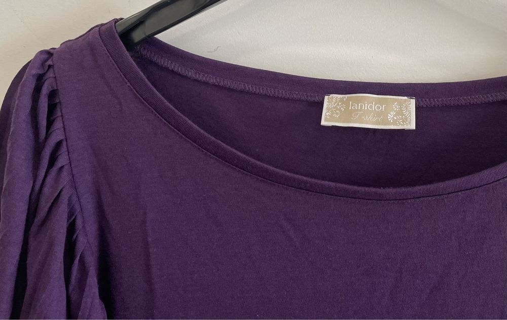 Vestido roxo com mangas plissadas (Lanidor, tamanho M)