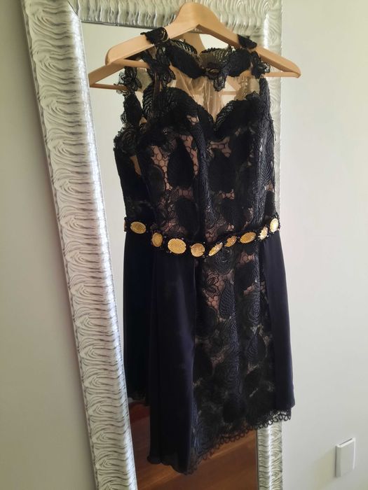 Vestido Único em renda de festa