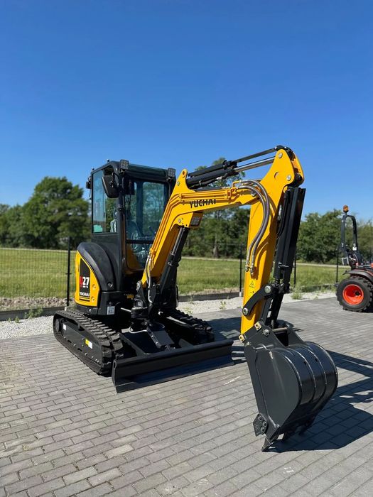 Yuchai U27  Nowa minikoparka Nex YUCHAI U27 silnik Yanmar