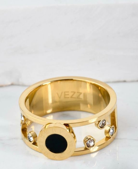 Nowy piękny pierścionek Vezzi r. 9