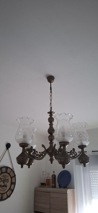 Vendo mobília e candeiros