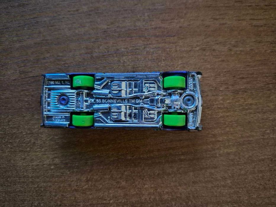 Металева машинка Hot Wheels '65 Pontiac Bonneville (Mattel, Malaysia)