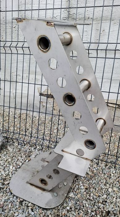 Loft, design, industrial, artystyczna podstawa pod krzesło, stół nierdzewka