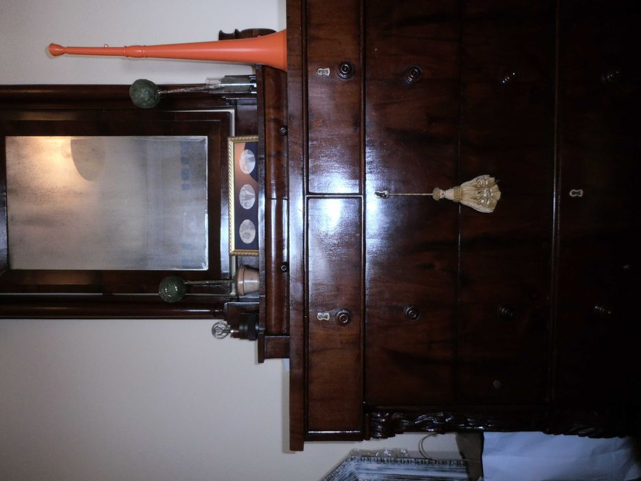 Cómoda com alçado toucador