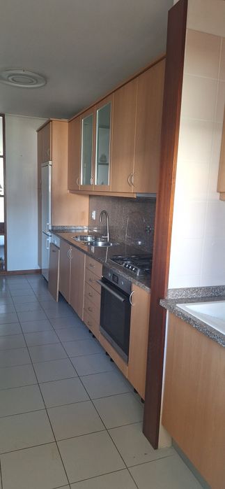 Vendo móveis de cozinha em faia como novos
