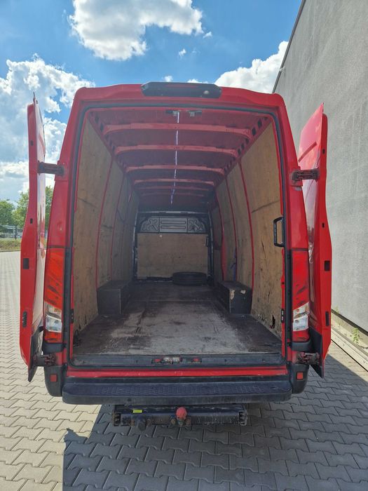 Wynajem busa Bus wynajem Busa Wynajem samochodu dostawczego WynajemBus