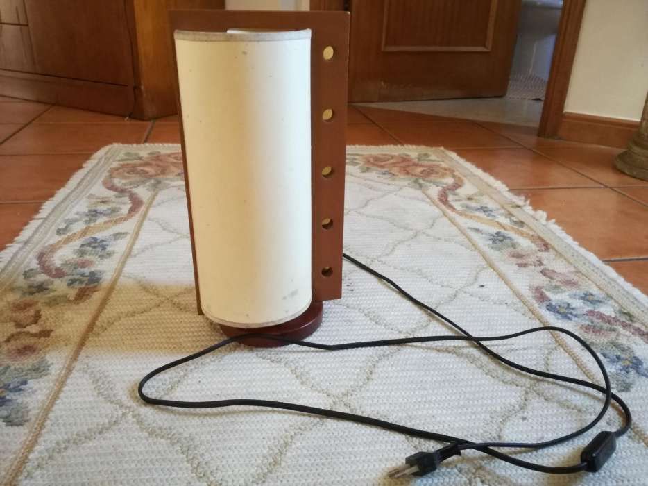 Candeeiro em pinho mel