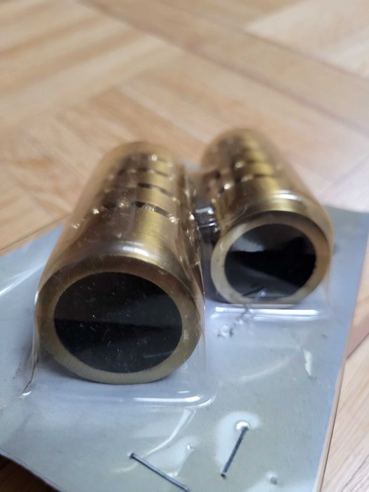 Końcówki karnisza fi 25 walec z symilkami