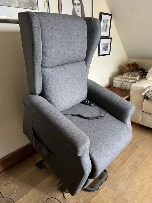 Sofa multiposicional eletrico NOVO