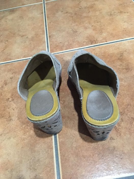 socas beges tamanho 36