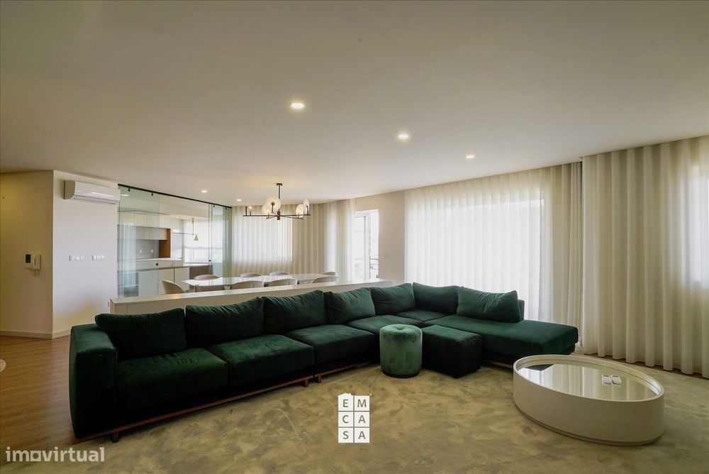 Apartamento T4 de Luxo para Arrendamento | Centro de Oliveira de Azemé