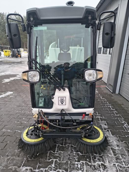 Zamiatarka nośnik narzędzi Karcher MC 50