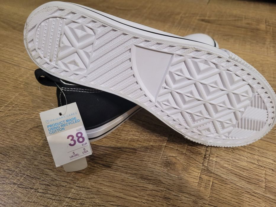 Кеди    PRIMARK.
