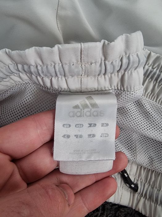 Шорти adidas білі
