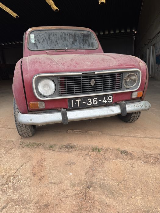 Renault 4L 1975 (trabalha e anda)