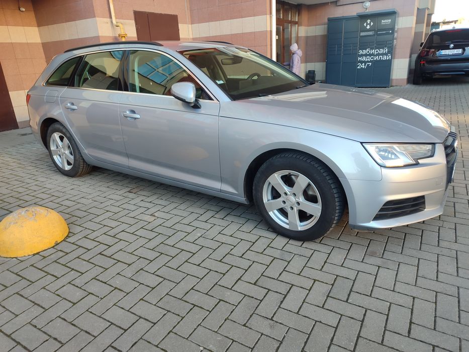 Обмін Ауді А4 В9. 2.0. ТД Автомат  в Рідній фарбі