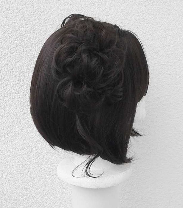 Brązowa krótka peruka prostą grzywką kitkami gothic lolita cosplay wig