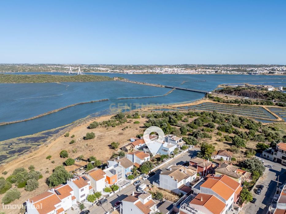 Plot of Land with RIVER VIEW in Companheira – Portimão