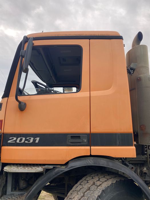 Kabina Mercedes Actros MP1  budowlana 8x8 8x6 8x4 6x4 6x6 4x4