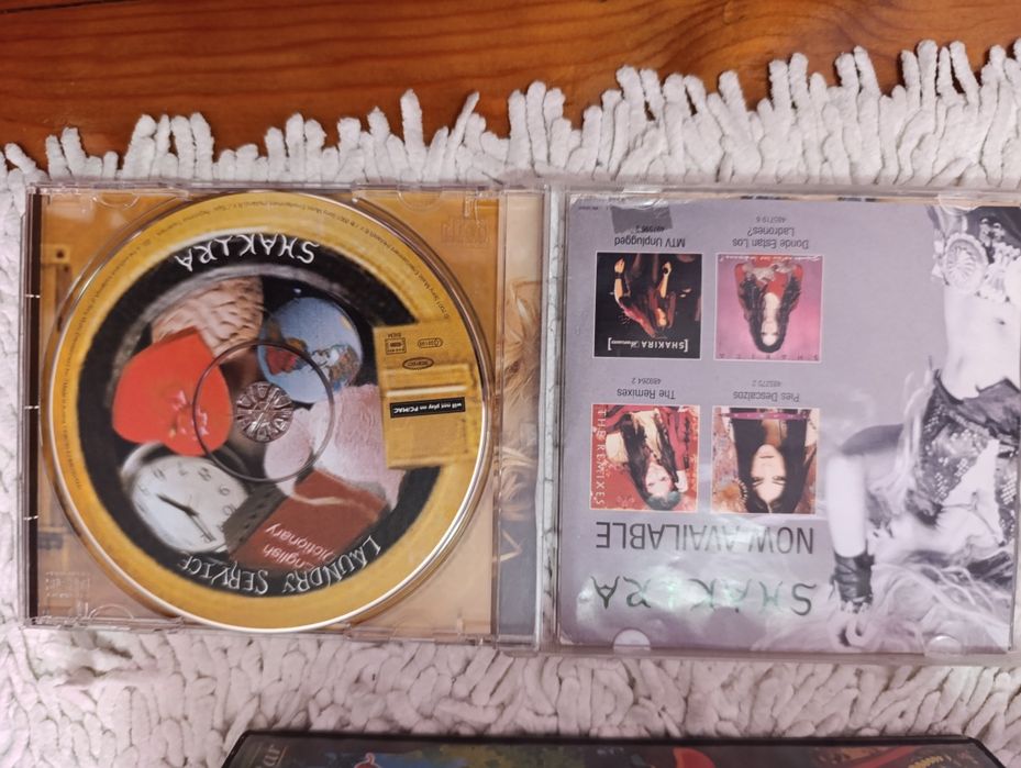 CD Shakira original