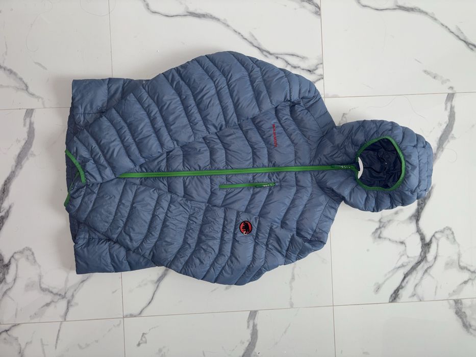 Мікропуховик - вітровка Mammut