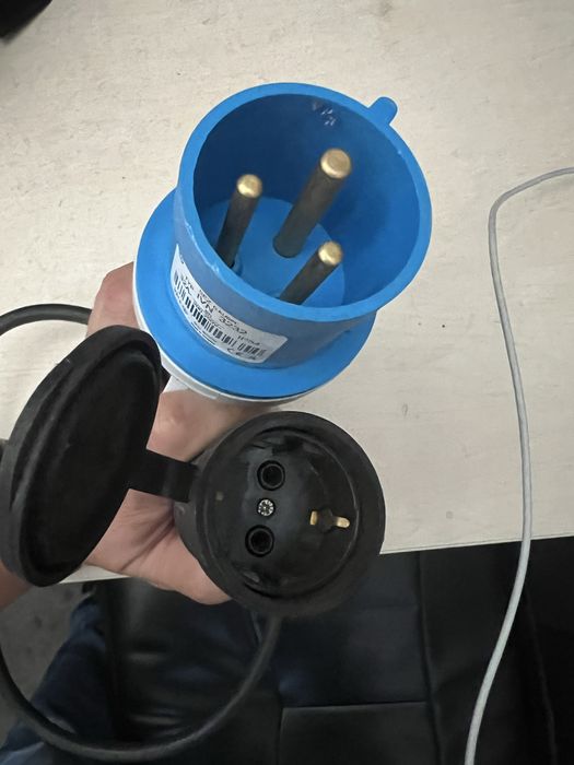 Перехідник SEZ 32 a на маму 220