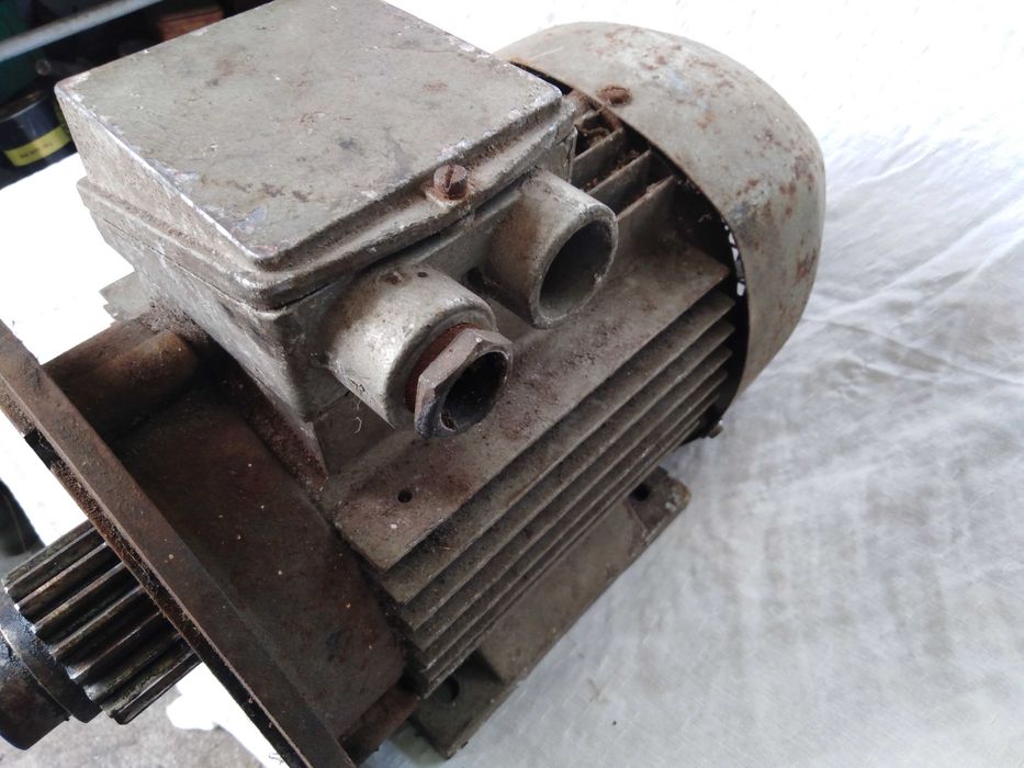 Silnik elektryczny 3,4 kw