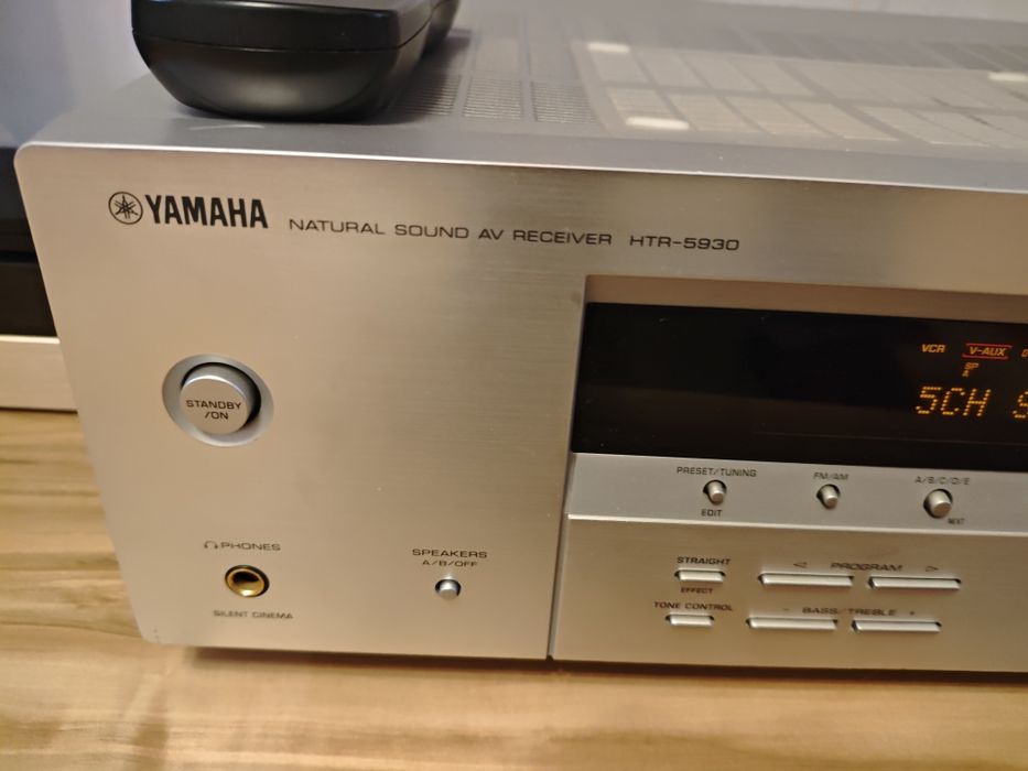 Ресивер Ямаха HTR 5930