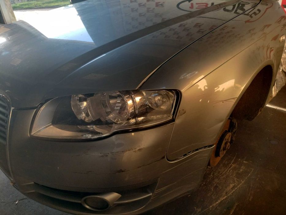 Frente Completa Audi A4 B7 2.0 TDi 2007 com alguns danos #E83