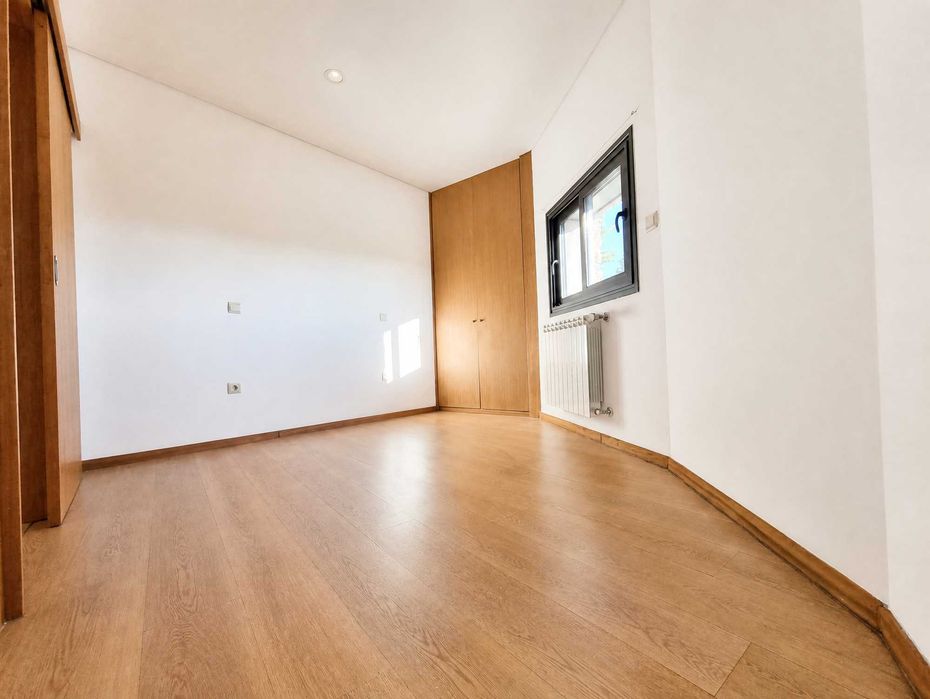 Arrenda-se T1 com Vista Panorâmica sobre o Vale do Ave | Guimarães – 550 €