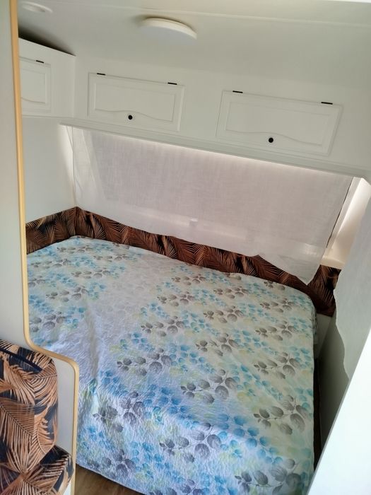 Caravana de 6 dormidas com documentos