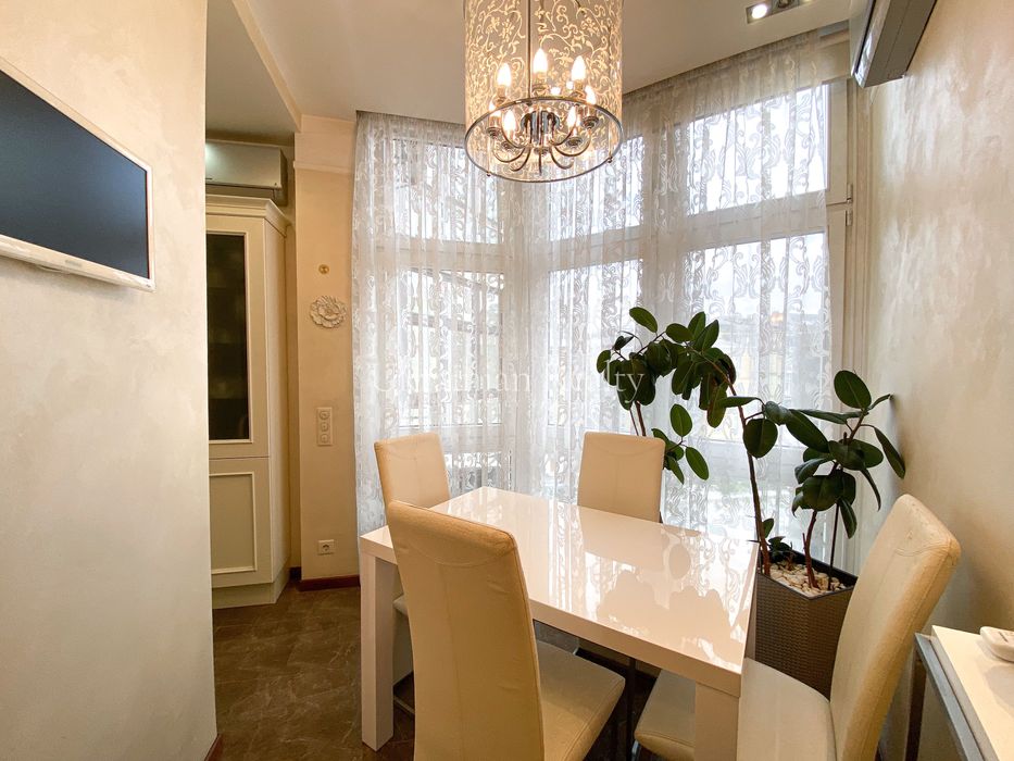 Продаж 4к квартири вул. Назарівська  23а. Ботанічний сад Фоміна