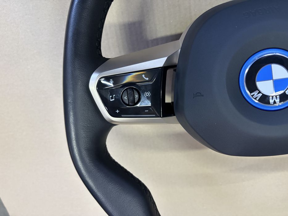 Bmw IX i20 кермо руль airbag