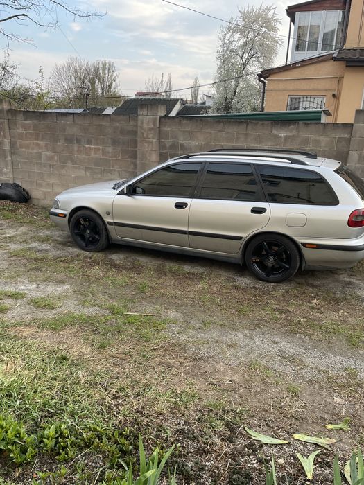 Рейленги Volvo v40 1995-2004  та диски з резиною